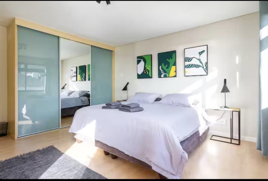 To Let 3 Bedroom Property for Rent in Sea Point Western Cape